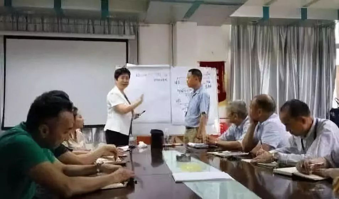 氟塑線廠家員工企業(yè)共同成長